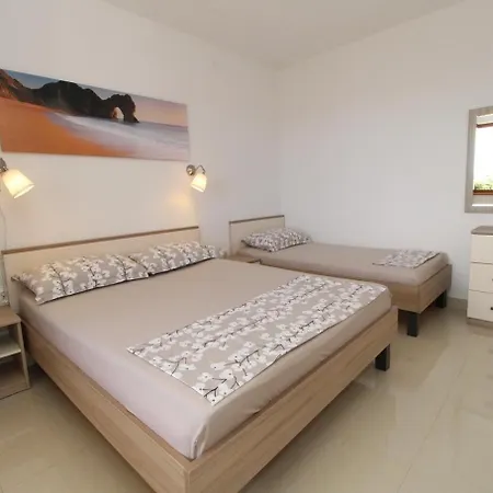 Uga Apartment *
