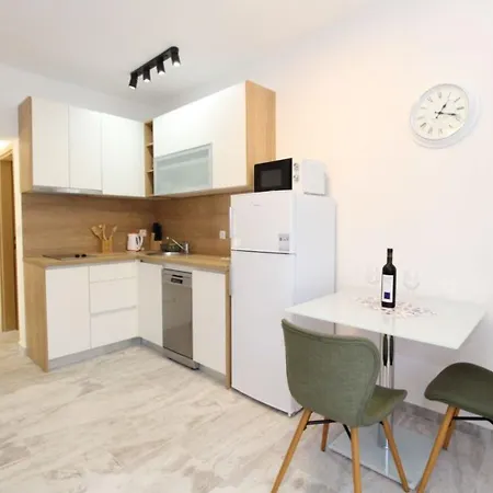Uga Apartment *