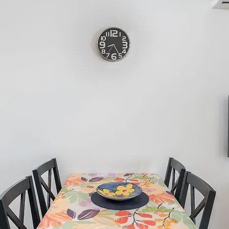 Uga Appartement *