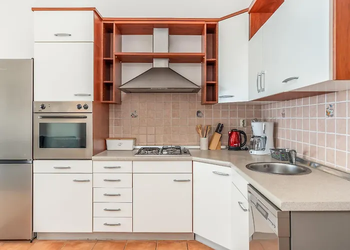 Uga Appartement Mandre