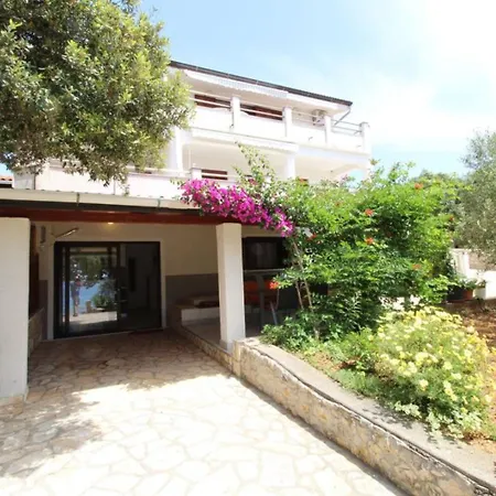 Apartamento Uga *