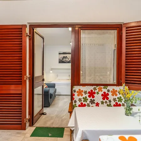 Uga Apartamento
