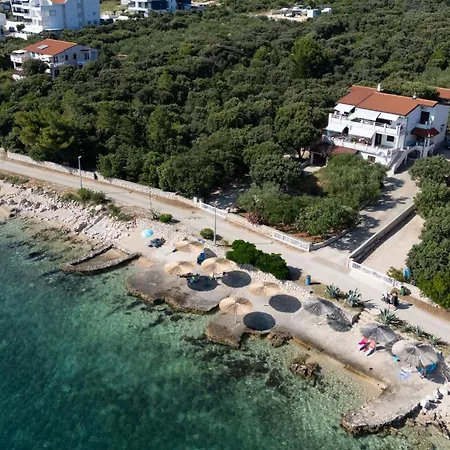 Apartamento Uga *