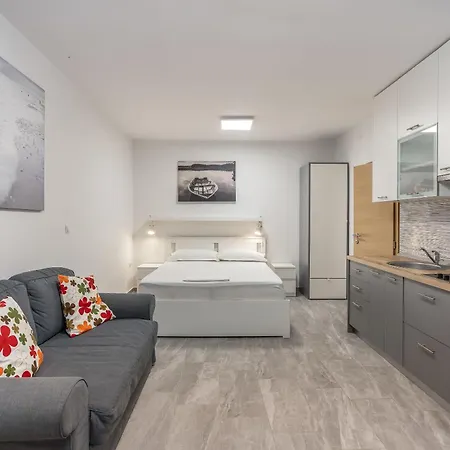 Uga Apartamento *