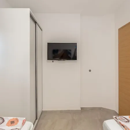 Apartament Uga Mandre