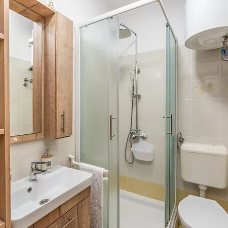 Uga Apartament