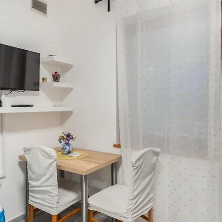 Apartament Uga Mandre