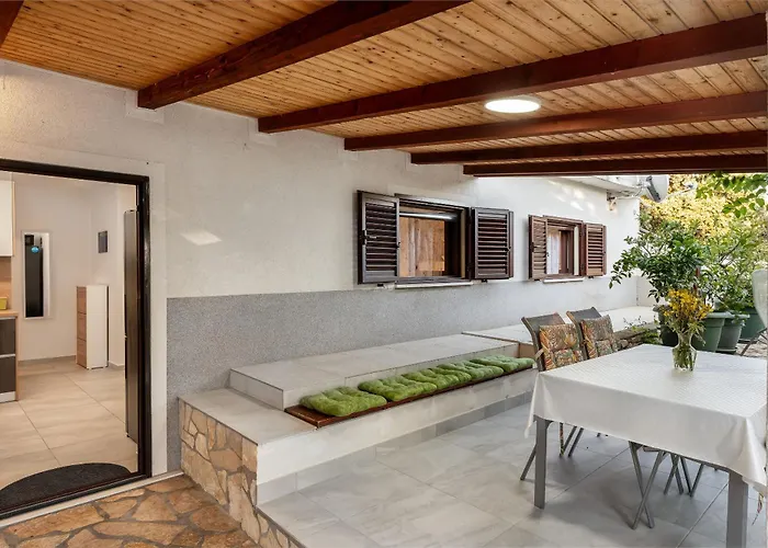 Uga Апартаменты *