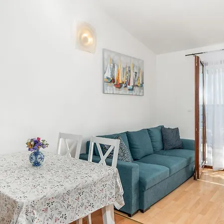 Apartment Uga