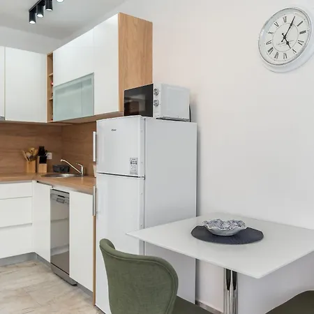 Uga Apartment *