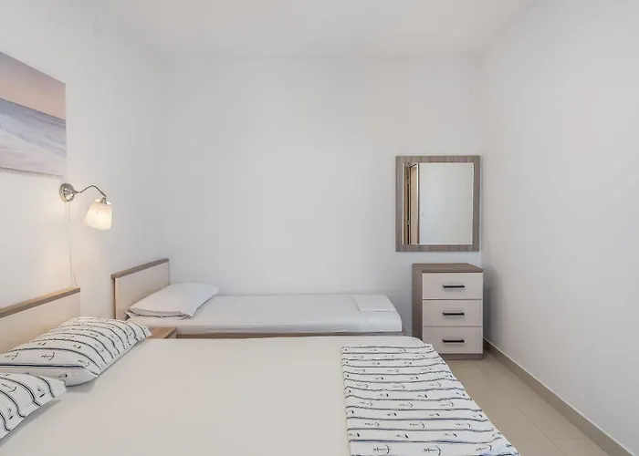 Uga Apartman Mandre