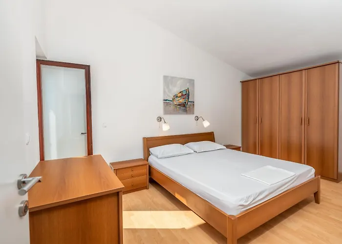 Uga Apartman Mandre