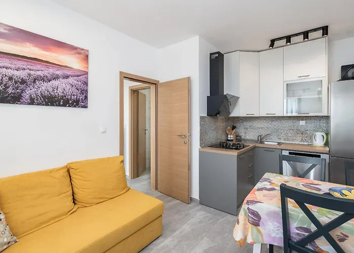 Uga Apartman Mandre